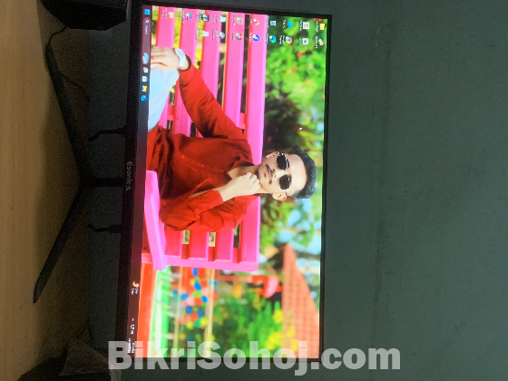 Pc Ryzen 7 with redeon graphics